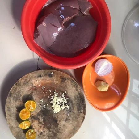 cách luộc gan heo ngon